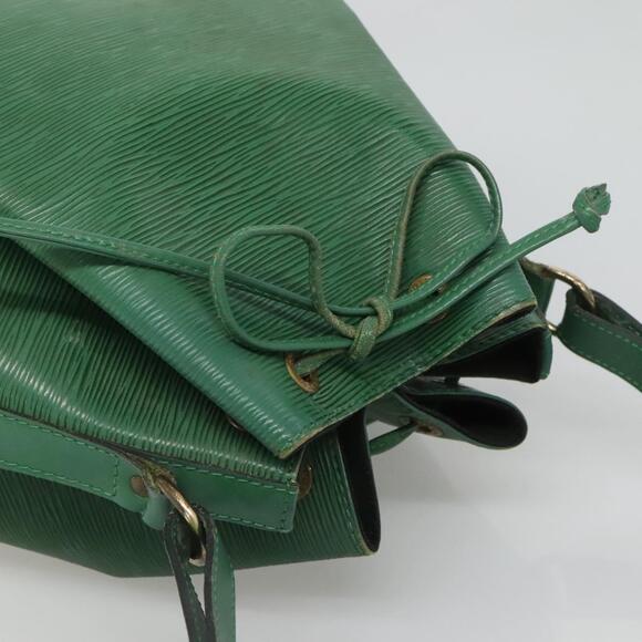 LOUIS VUITTON Epi Petit Noe Shoulder Bag Green M44104 - Picture 6 of 12